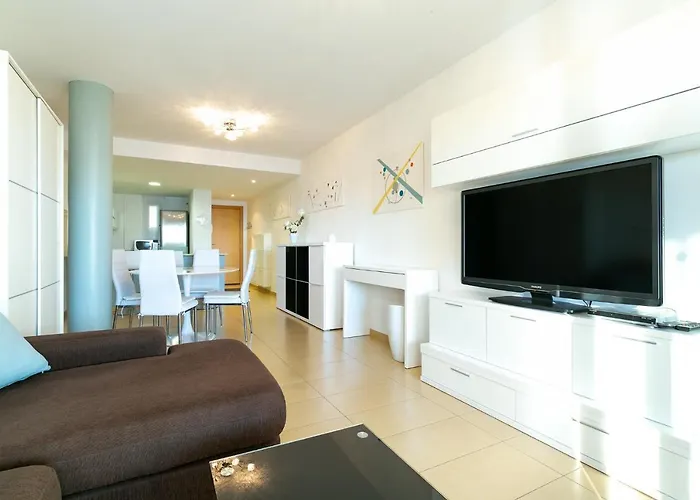 V012 - Maritim - Apartamento *
